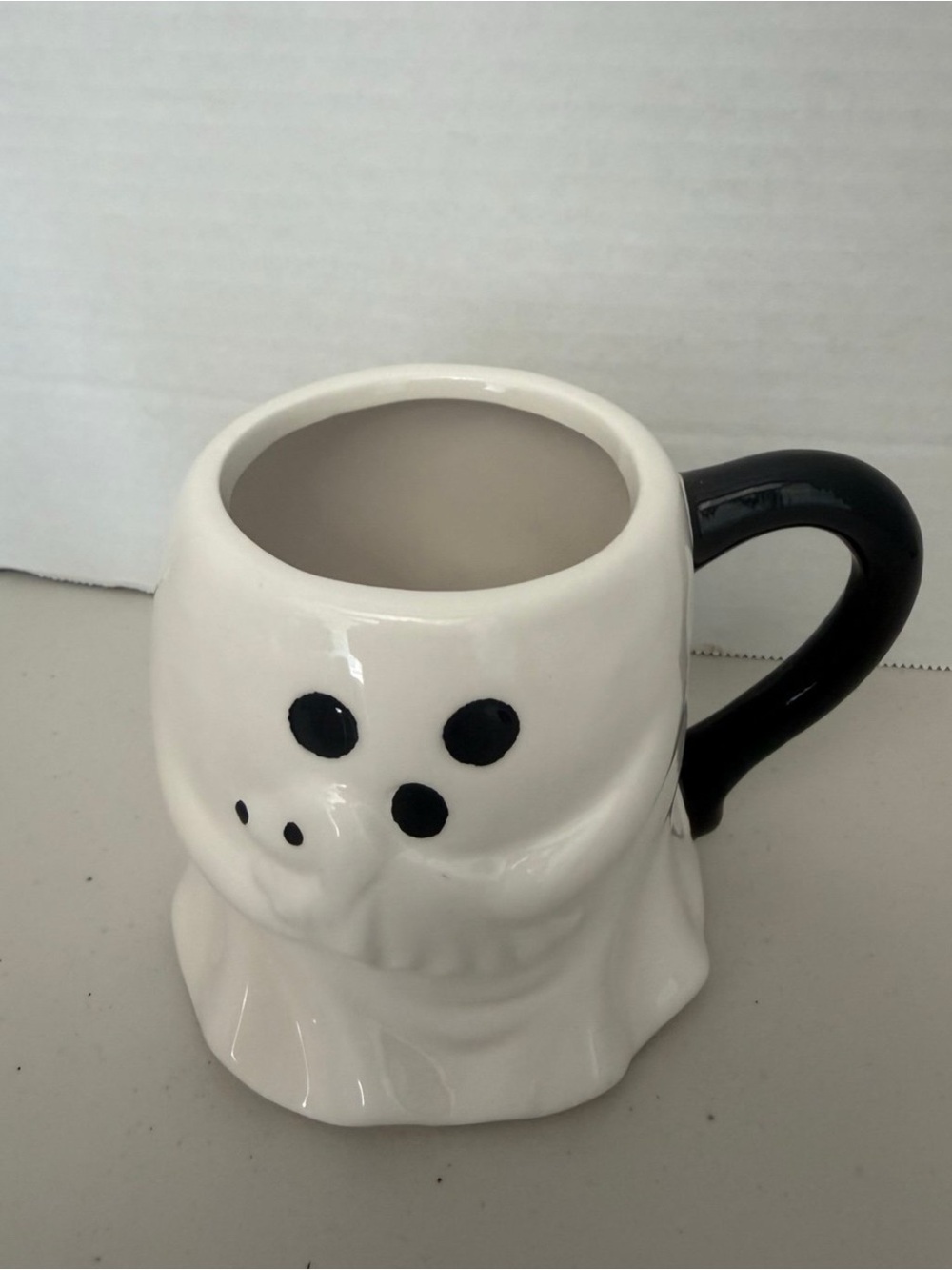 White Ghost Ceramic Mug with Black Handle - Unbranded